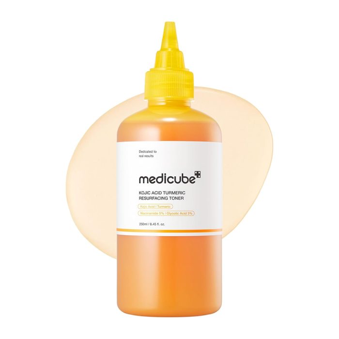 تونر-لایه-بردار-و-روشن-کننده-کوجیک-اسید-و-زردچوبه-مدی-کیوب-MEDICUBE-Kojic-Acid-Turmeric-Resurfacing-Toner-700x700